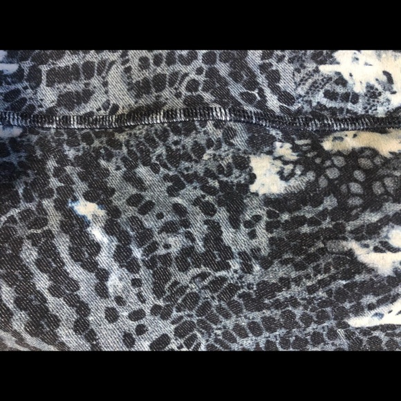 Lululemon FlowY Bra * Longline - Picture 2 of 6